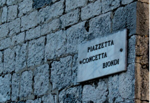 8 - Piazza Concetta Biondi